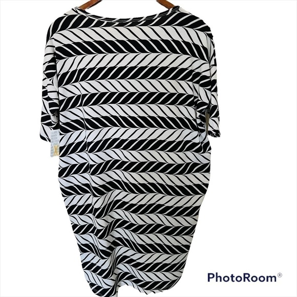 BLACK and white striped Casual Blouse. NWT - Picture 2 of 5